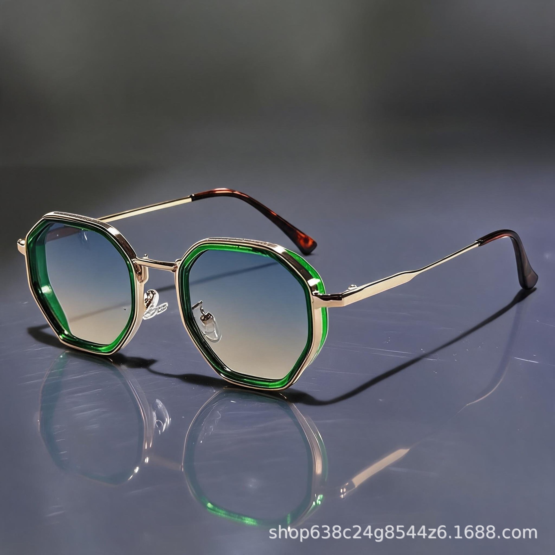 Street Fashion Photographers - Metal Polygon Retro Sunglasses Old Money