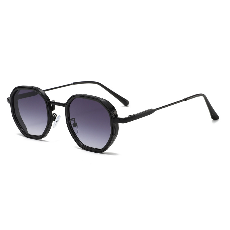 Metal Polygon Retro Sunglasses - Street Fashion Photographers 评论和价格