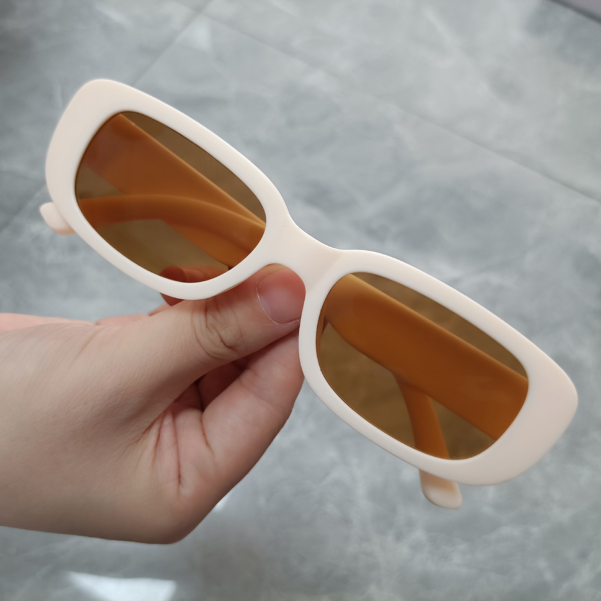 New Small Rectangle Sunglasses - Street Fashion Photo 评论和价格