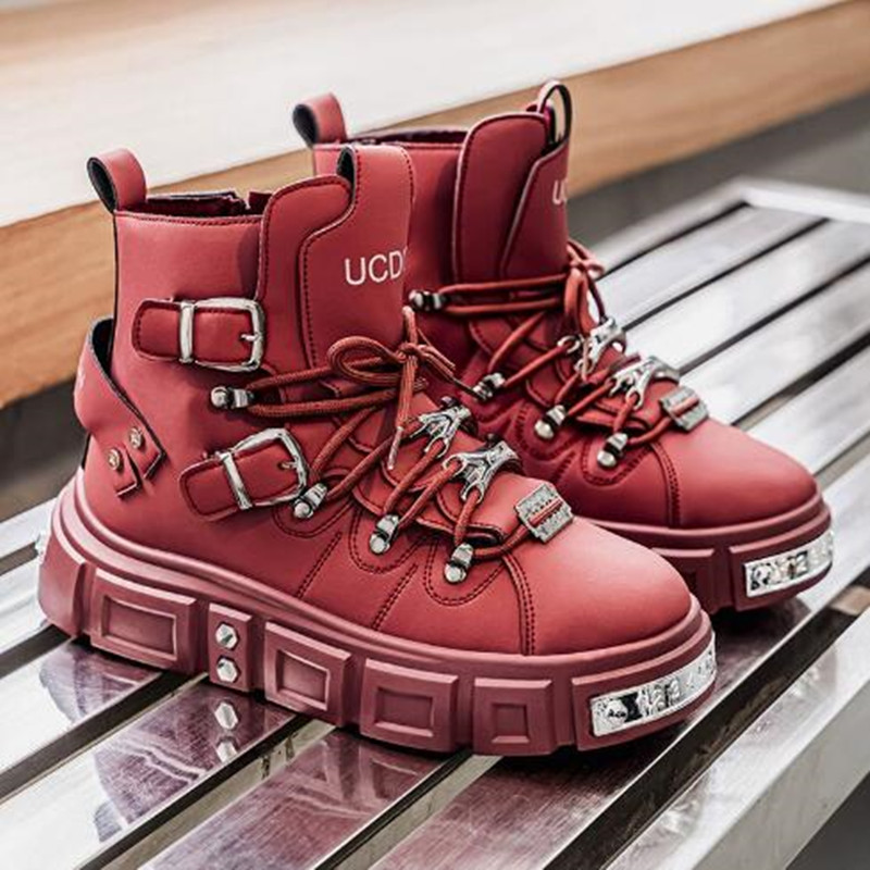 Luxury Rivet Black High top Sn - Street Fashion Luxury 评论和价格