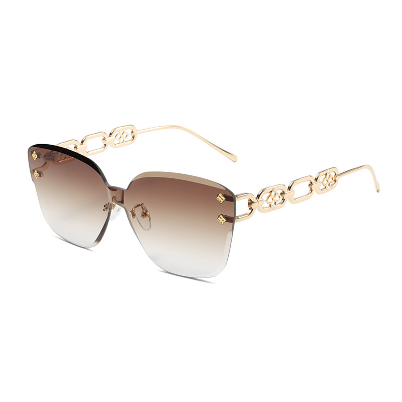 New Fashionable Sunglasses Str - Street Fashion Photo 评论和价格